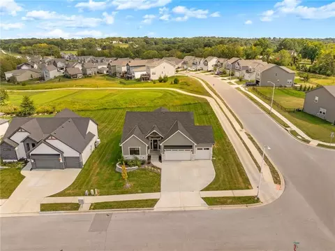 View/Area - 1401 Kintyre Ct, Raymore, MO 64083 photo 10 of 14