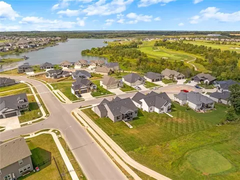 View/Area - 1401 Kintyre Ct, Raymore, MO 64083 photo 11 of 14