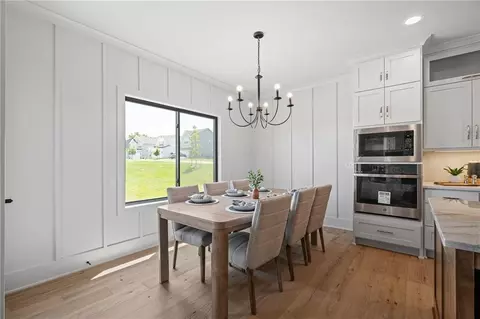 Dining - 1401 Kintyre Ct, Raymore, MO 64083 photo 2 of 5