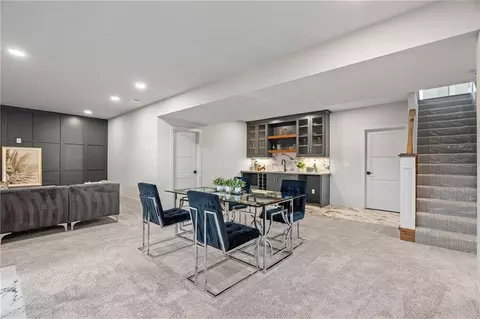 Dining - 1401 Kintyre Ct, Raymore, MO 64083 photo 3 of 5