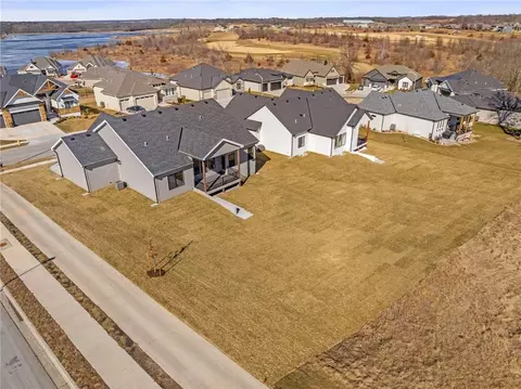 View/Area - 1401 Kintyre Ct, Raymore, MO 64083 photo 5 of 9