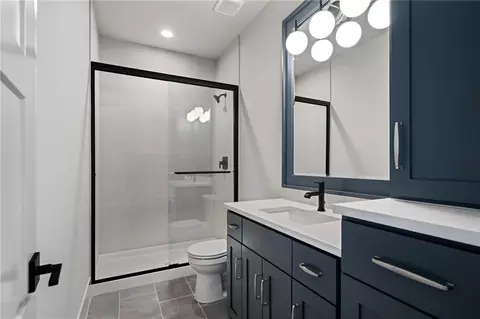 Bath - 1401 Kintyre Ct, Raymore, MO 64083 photo 5 of 6