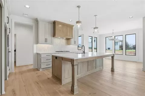 Kitchen - 22017 W 99th Ter, Lenexa, KS 66220 photo 1 of 4