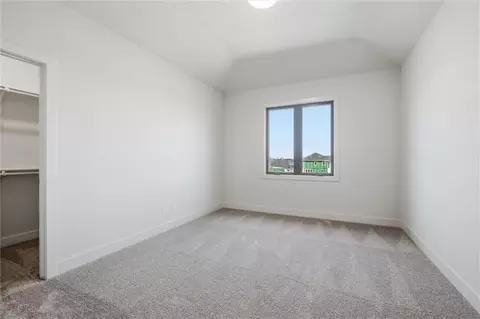 Bedroom - 22017 W 99th Ter, Lenexa, KS 66220 photo 4 of 6