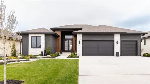 4407 W 136th Ter, Leawood, KS 66224