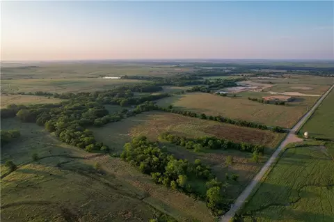 2359 Gp Rd, Elmdale, KS 66850