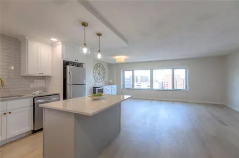 4545 Wornall Rd #1009, Kansas City, MO 64111
