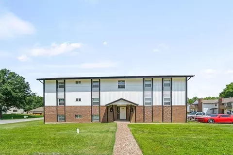 2200 Mission Rd, Harrisonville, MO 64701
