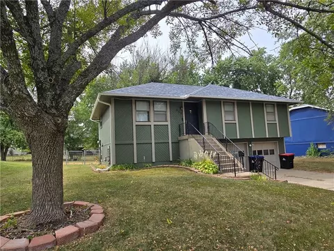 408 Creach St, Warrensburg, MO 64093
