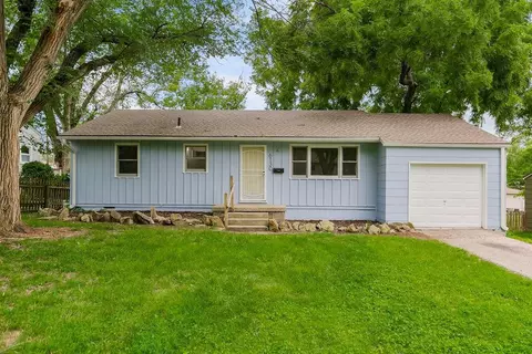 6130 Riggs Rd, Mission, KS 66202