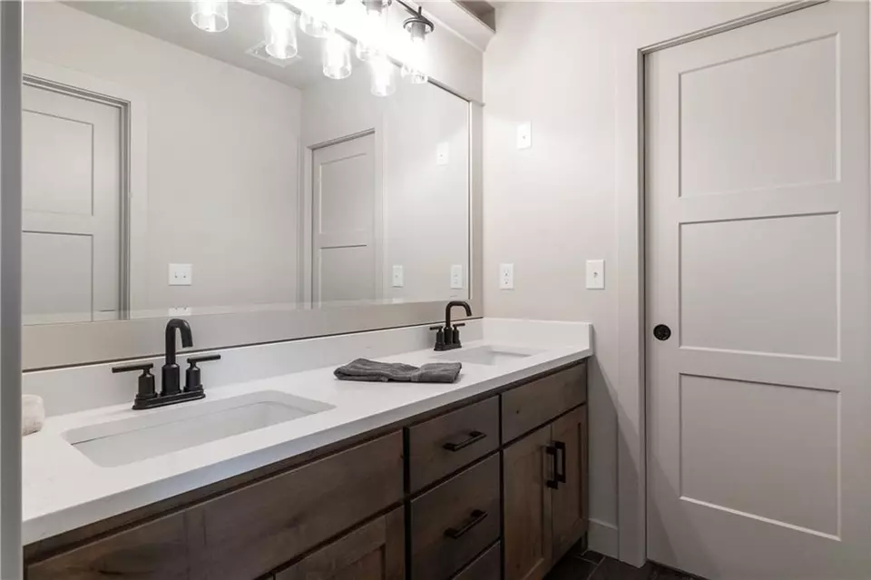 Bath - 1113 Hummingbird Ct, Greenwood, MO 64034 photo 8 of 8