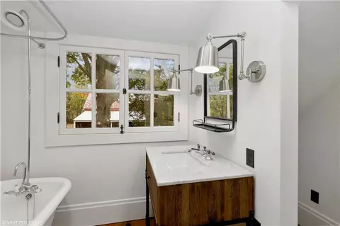 Bath - 39070 E Highway 41, Nelson, MO 65347 photo 1 of 3