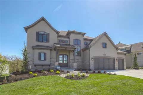 17032 Parkhill St, Overland Park, KS 66221
