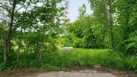 tbd Horseshoe Dr, Oak Grove, MO 64075