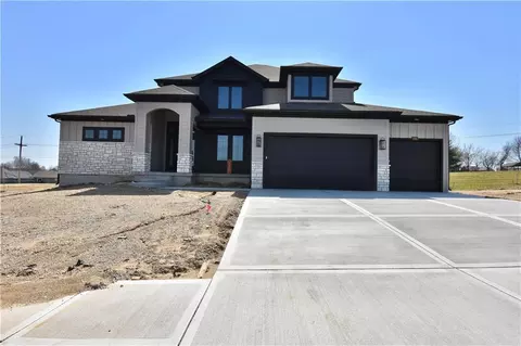 8325 NE 76th Ter, Kansas City, MO 64158