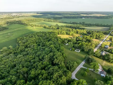 701 N Bly Rd, Independence, MO 64056