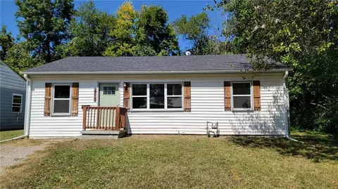 610 Elm St, Knob Noster, MO 65336
