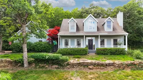 731 E 1100 Rd, Baldwin City, KS 66006