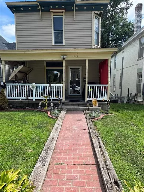 1924 Clay St, Saint Joseph, MO 64501