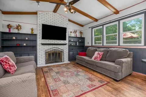 3340 S Crisp Ave, Independence, MO 64052 photo 5