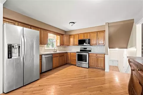 Kitchen - 1836 E 153rd Cir, Olathe, KS 66062 photo 1 of 3