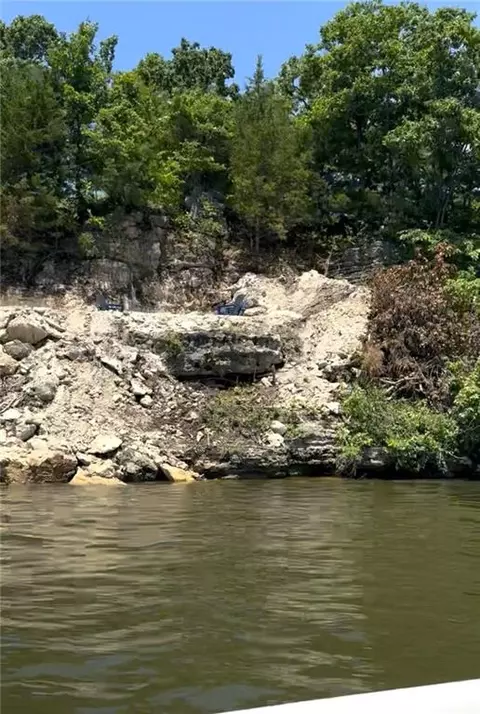 Daybreak Lane, Edwards, MO 65326 photo 12