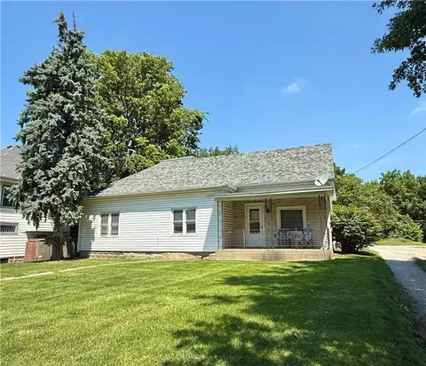 415 W 9th St, Maryville, MO 64468