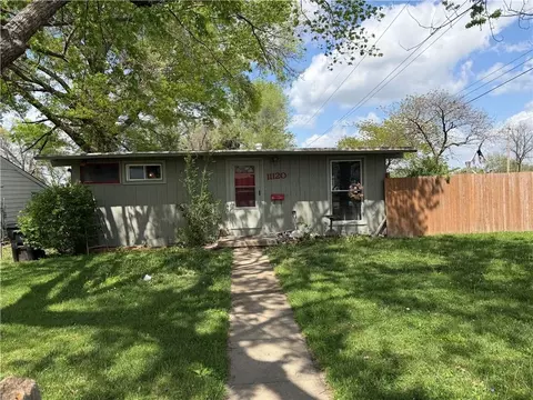 Exterior - 11120 E 36th St, Independence, MO 64052 photo 2 of 10