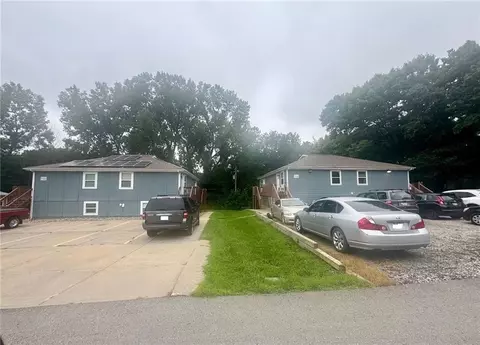 1100 N 4th St, Lansing, KS 66043