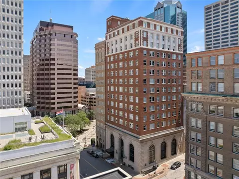 21 W 10th St #11C, Kansas City, MO 64105