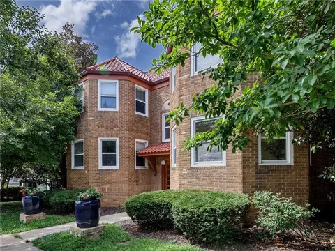 14 E 50th St #1, Kansas City, MO 64112