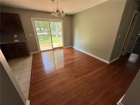 Living - 6206 E 140th Ter, Grandview, MO 64030 photo 3 of 5