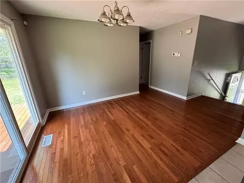 Living - 6206 E 140th Ter, Grandview, MO 64030 photo 4 of 5