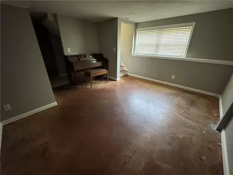 Living - 6206 E 140th Ter, Grandview, MO 64030 photo 5 of 5