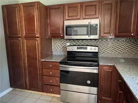 Kitchen - 6206 E 140th Ter, Grandview, MO 64030 photo 2 of 3