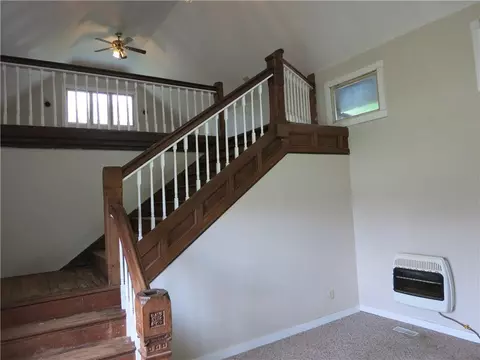 Living - 281 Maple St, Kidder, MO 64649 photo 2 of 6
