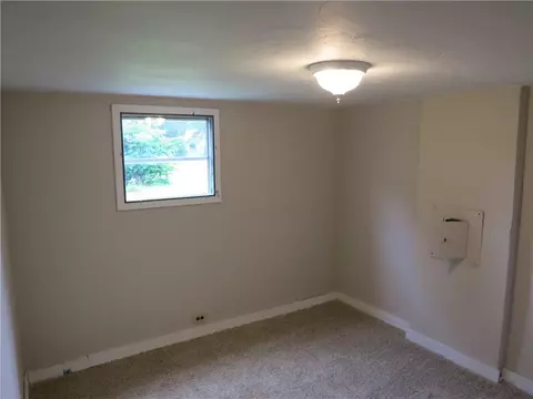 Bedroom - 281 Maple St, Kidder, MO 64649 photo 2 of 5