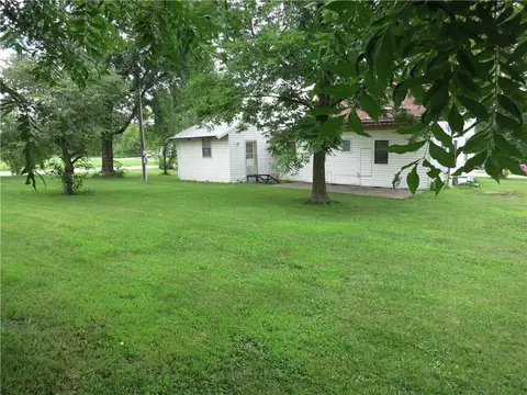 Exterior - 281 Maple St, Kidder, MO 64649 photo 5 of 8