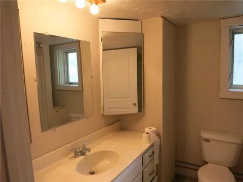 Bath - 281 Maple St, Kidder, MO 64649 photo 2 of 2