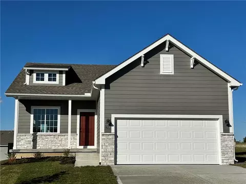 27016 E Dogwood Ln, Lees Summit, MO 64086