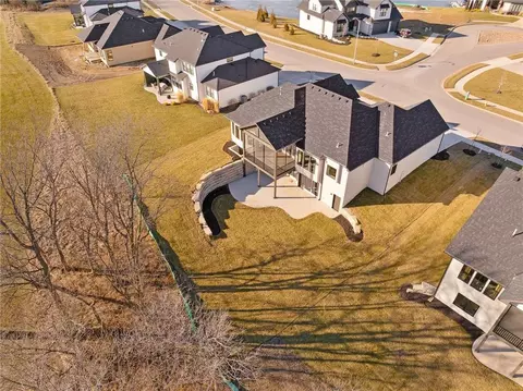 View/Area - 703 Hampstead Dr, Raymore, MO 64083 photo 6 of 6