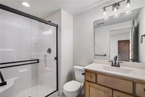 Bath - 703 Hampstead Dr, Raymore, MO 64083 photo 7 of 8