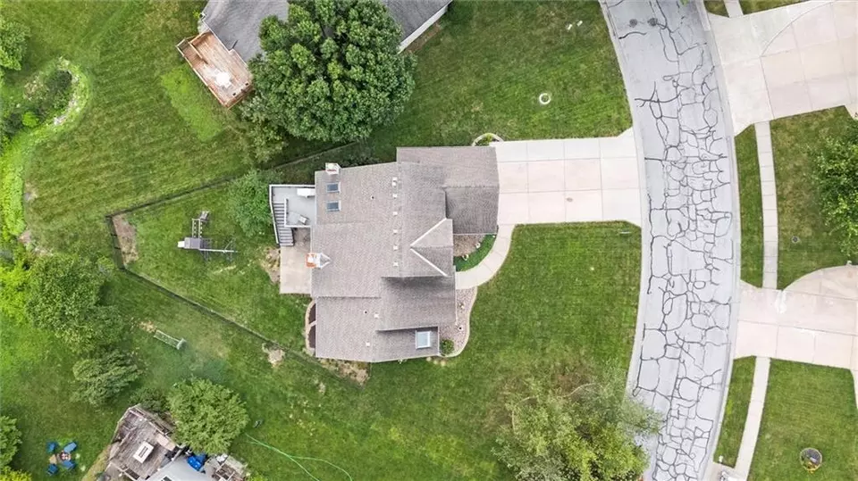 View/Area - 4213 SW Sapelo Dr, Lees Summit, MO 64082 photo 5 of 6