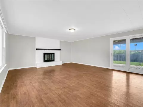 Living - 13704 E 41st St, Independence, MO 64055 photo 7 of 8