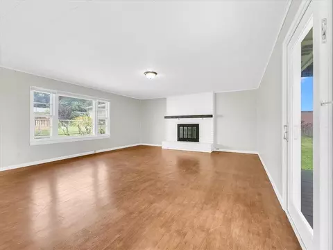 Living - 13704 E 41st St, Independence, MO 64055 photo 6 of 8