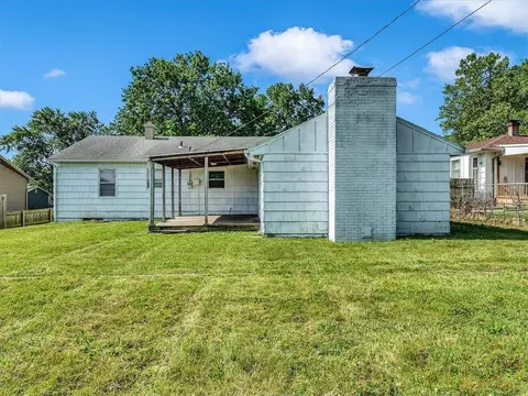 Exterior - 13704 E 41st St, Independence, MO 64055 photo 5 of 5
