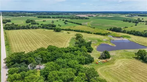39 N Ac 0000 N 1000 Rd, Lawrence, KS 66046