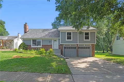 2311 W Sage Cir, Olathe, KS 66061