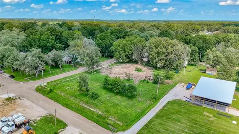 204 E 3rd St, Urich, MO 64788 photo 3