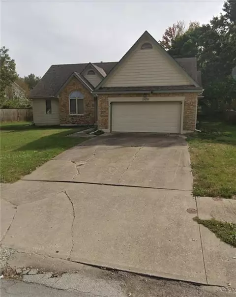 12009 E 77th Ter, Kansas City, MO 64138